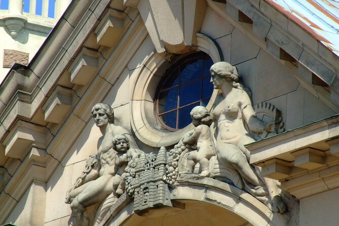 2 Hours Walking Tour in Legends and Secret of Riga's Old Town - Dome Square, Riga Cathedral, and the Venetian surprise