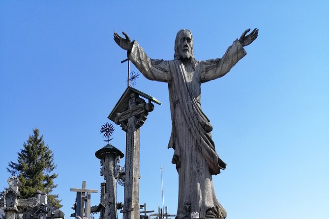 5,5 Hour Small Group Tour to Hill of Crosses from Riga - The two-hour drive from Riga