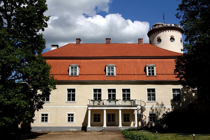 Cesis: Medieval Heritage and Natural Treasures - Entering Cesis Medieval Castle by Lantern Light