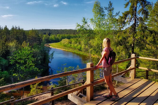 Full Day Gauja National Park Ultimate Hiking & Sightseeing Trip - A picnic lunch with local Latvian flavors