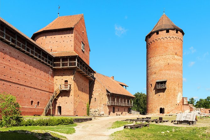 Full-Day Private Trip to Cesis, Sigulda and Turaida from Riga - Who should book this experience?