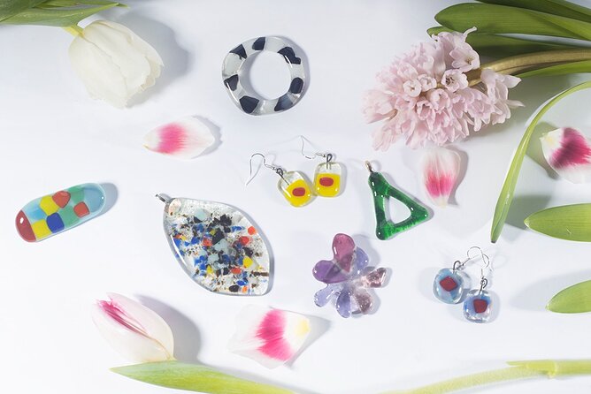 Glass Jewellery Workshop - Meeting Anna at Glass Point