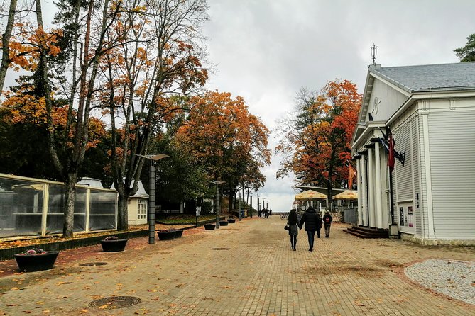 Jurmala sunset tour - A moving tour through central Jurmala