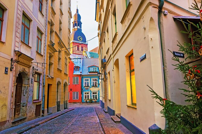 Medieval Riga: Quest Experience - Trokšņu iela and Aldaru iela: clues in the old lanes