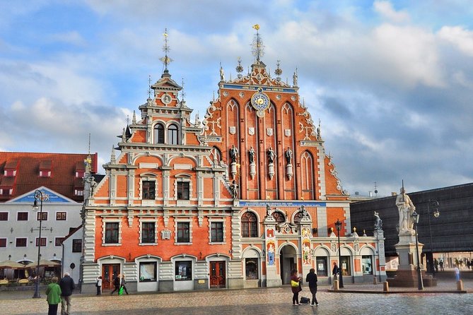 Old Town And Art Nouveau Walking Tour Of Riga - Latvian National Opera and Riga’s changing style