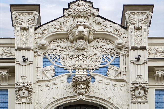 Old Town And Art Nouveau Walking Tour Of Riga - Riga Cathedral and the medieval center