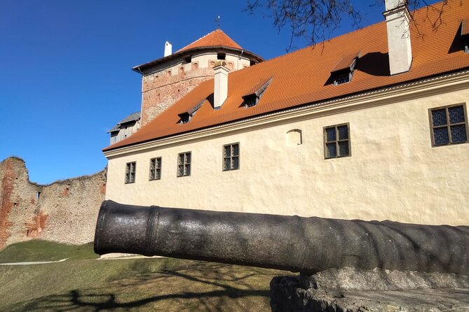 Private Full-Day Trip to Bauska, Rundale and Jelgava Palace - What the seven-hour schedule feels like