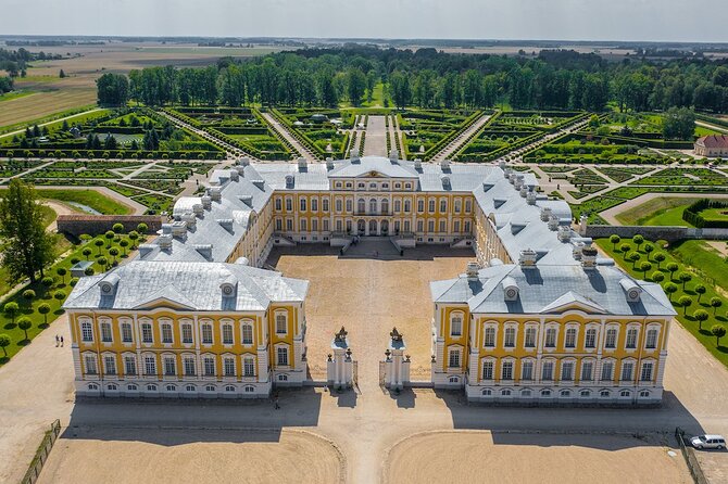 Private Full-Day Trip to Hill of Crosses, Rundale Palace & Bauska - Transport, lunch, and the real length of the day