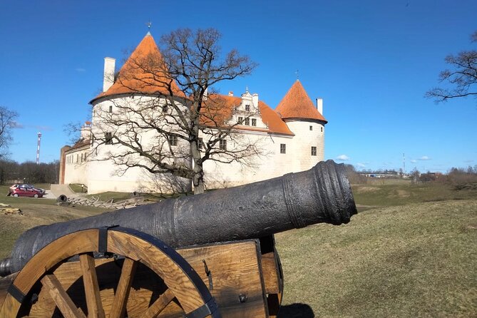 Private Full-Day Trip to Hill of Crosses, Rundale Palace & Bauska - What the price includes, and what it does not