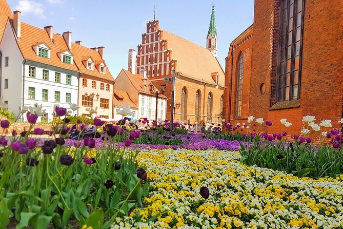 Private Riga Old Town Walking Tour - The Freedom Monument and Latvia’s hard-won independence