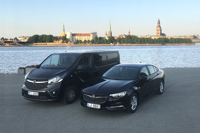 Private Transfer from Riga Airport to Hotel with English speaking driver - A calm first hour in Riga