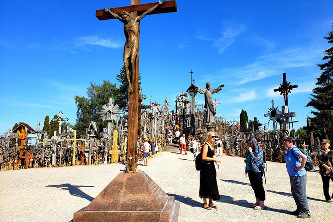 Private trip - Hill of Crosses / 2 countries in 1 day - Leaving Riga for a quick taste of Lithuania
