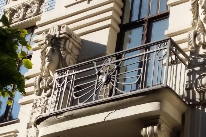 Riga Art Nouveau walking tour - The important booking concern