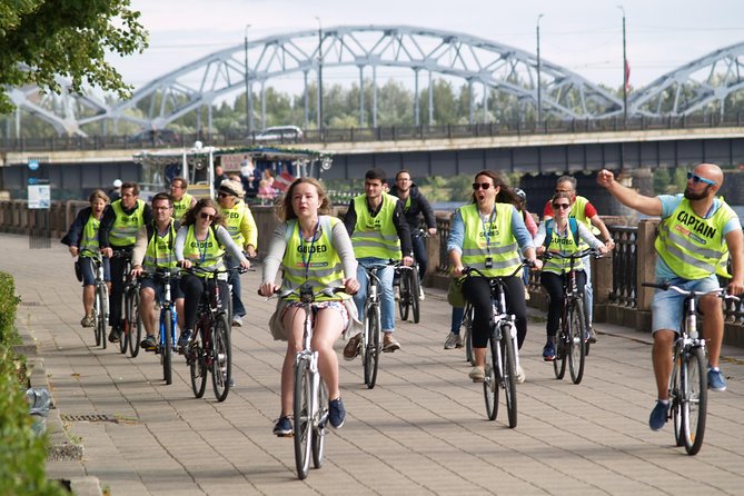 Riga Highlights Bike Tour - Vērmanes Garden and the story of a donated park