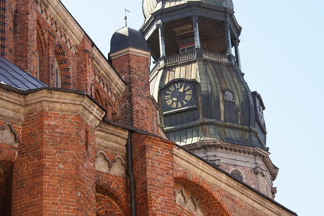 Riga Old Town Walking Tour in a Small Group - Booking, meeting point, and cancellation details