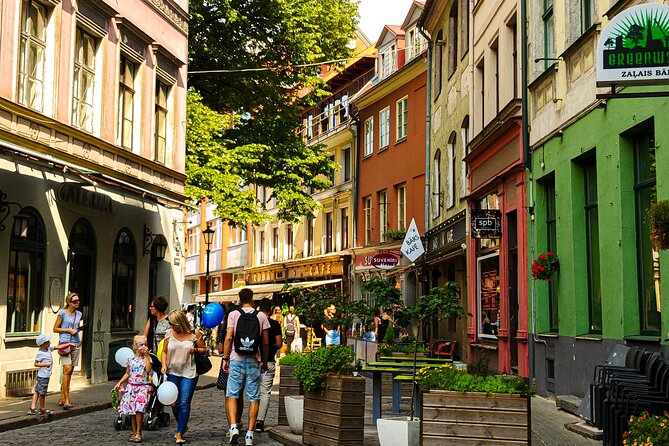 Riga Private Walking Tour with a Local - How the two to six hours can work