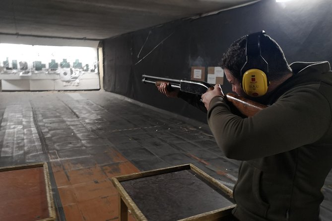 Riga Shooting Range : the Winchester, Glock 17, and Kalashnikov - The safety briefing matters more than the target