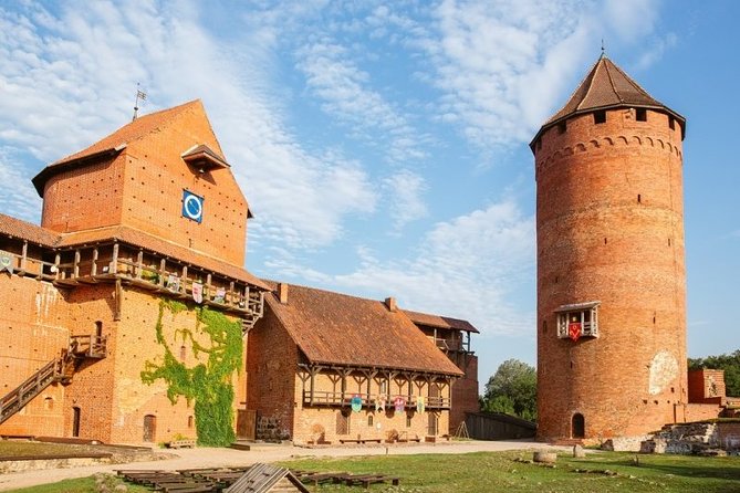 Riga to Tallinn - Sightseeing transfer - Who will get the most from this transfer?