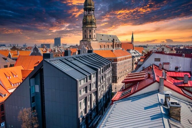 Riga walking guided Sightseeing tour - What the private format really adds