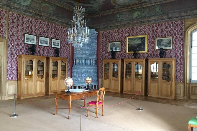 Tour from Riga to Vilnius: Bauska Castle, Rundale Palace and The Hill of Crosses - Should you book it?